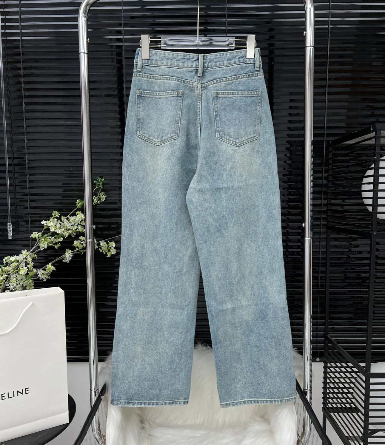 Women’s jeans
