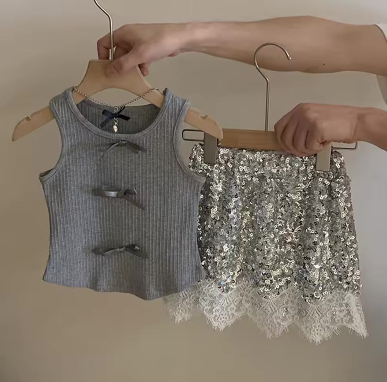 Girls sequin skirt set