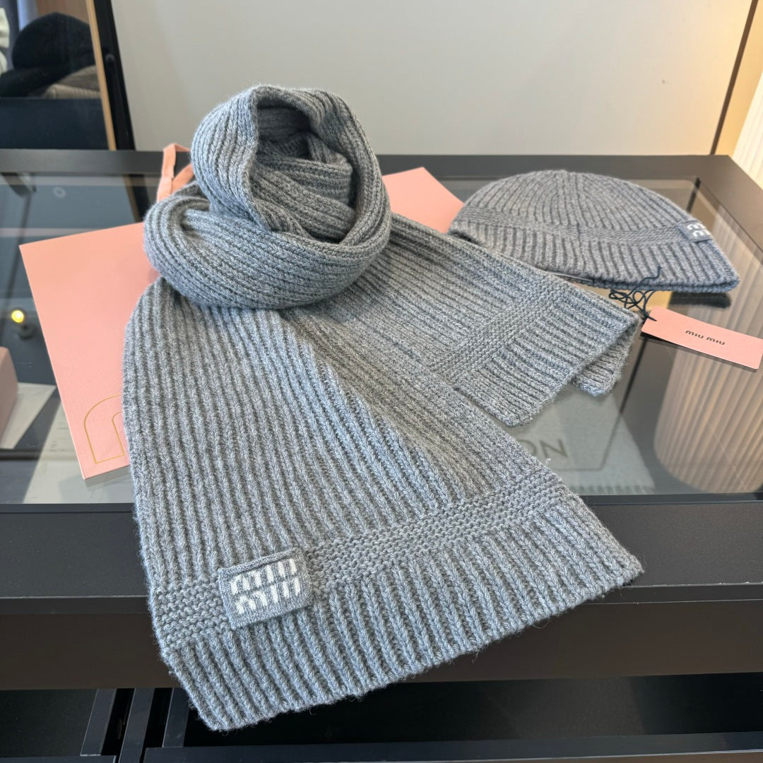 Miu scarf & Beanie set