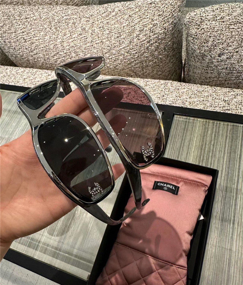 Women’s sunglasses