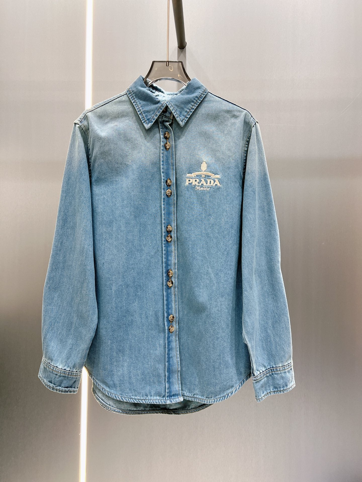 Women’s Denim top