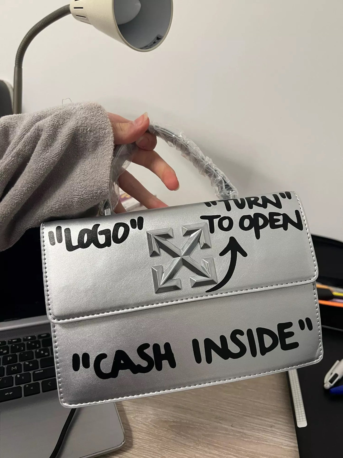 Cash bag