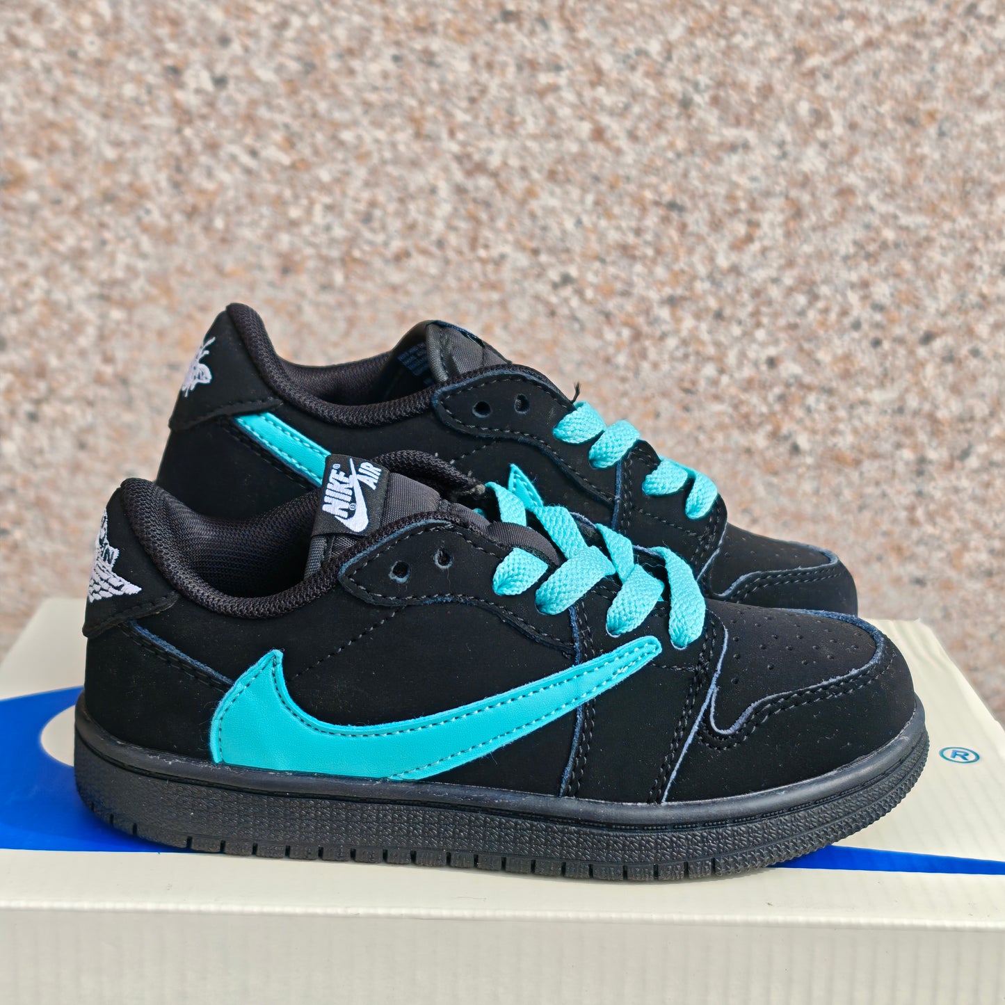 Customized kids shoes