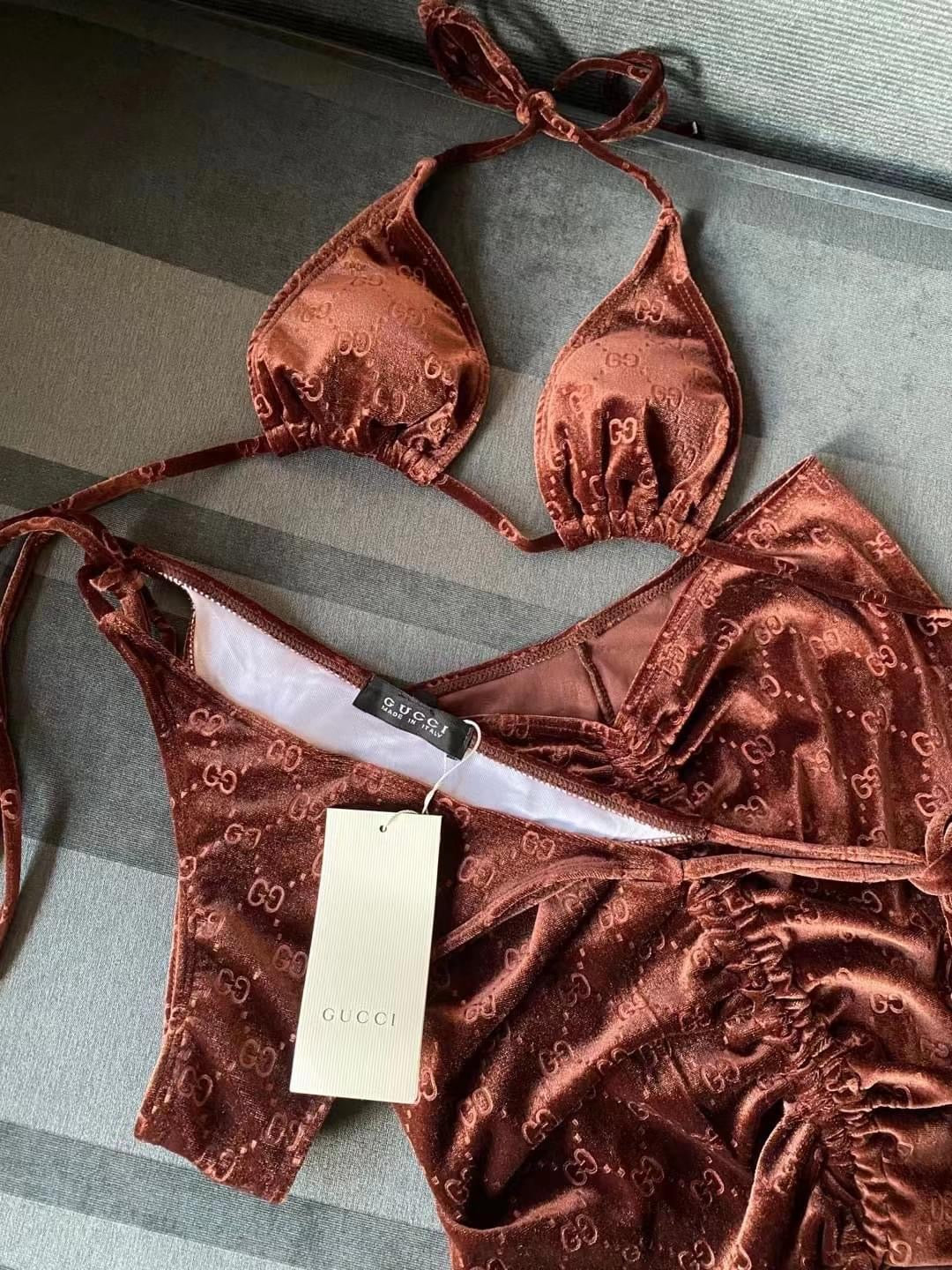 3 piece’s swimsuit