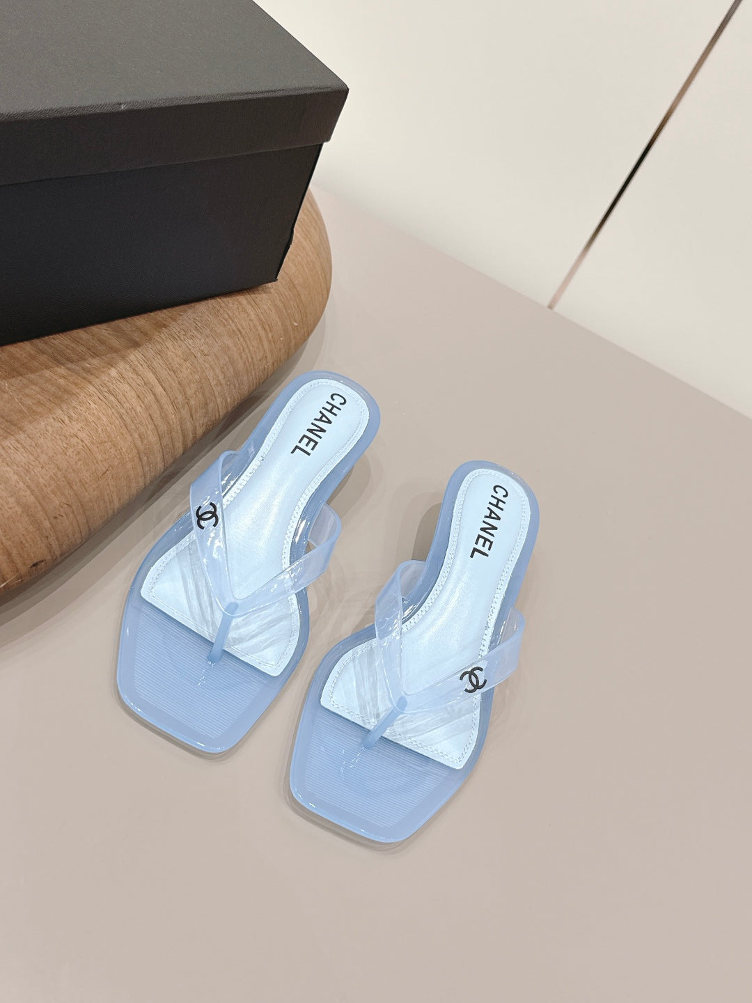 Jelly sandals