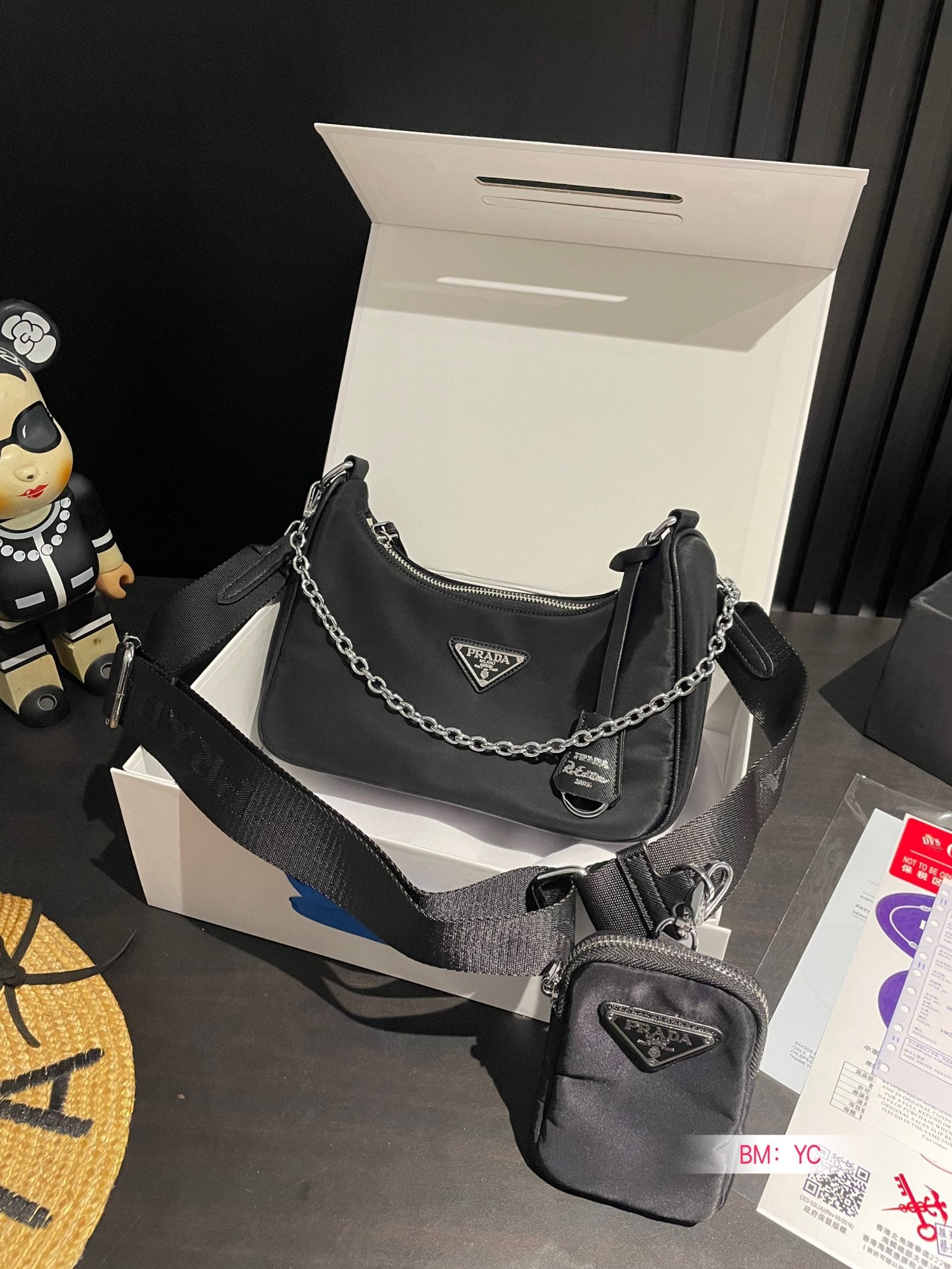 Womens messenger accessories