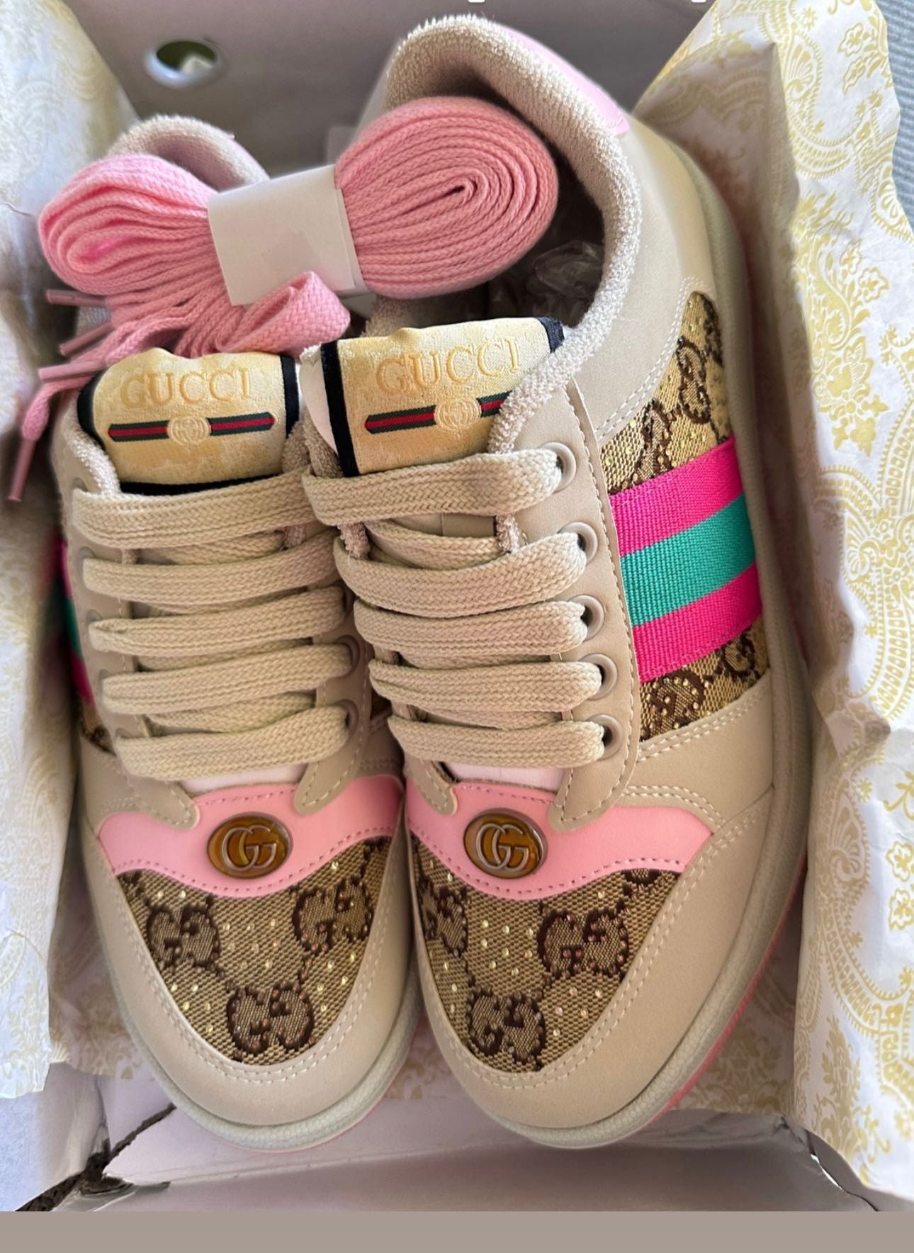 Women’s shoes