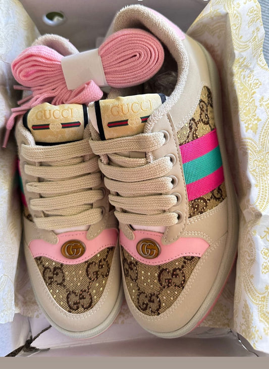 Women’s shoes