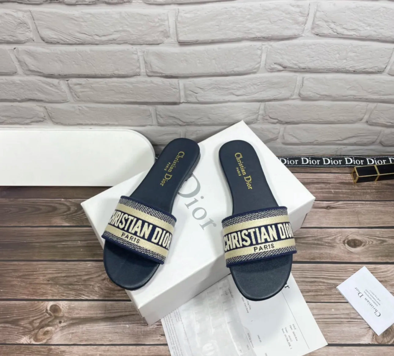 Women’s sandals