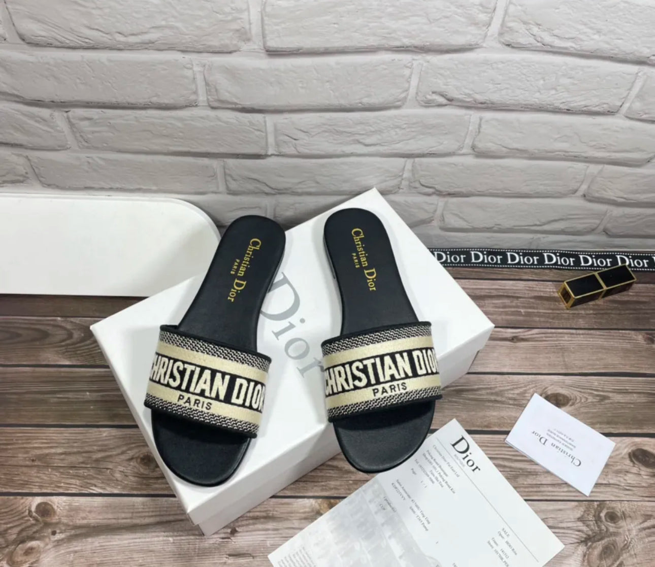 Women’s sandals
