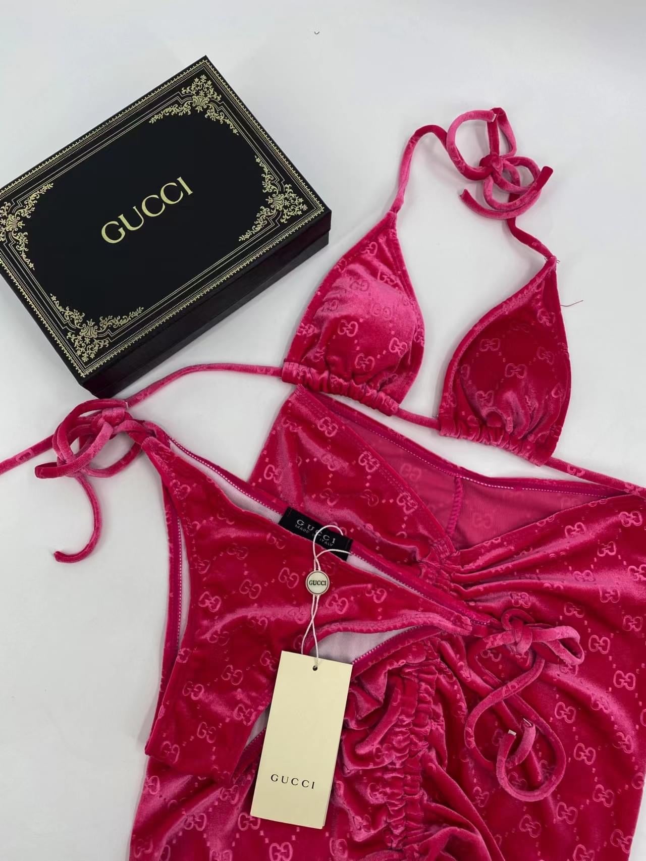 3 piece’s swimsuit