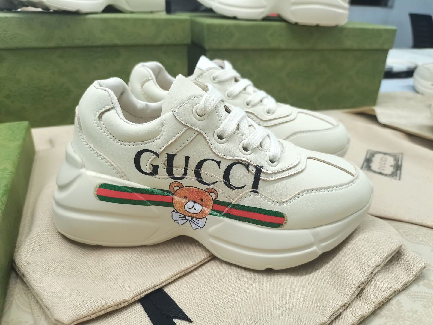 Kids shoes