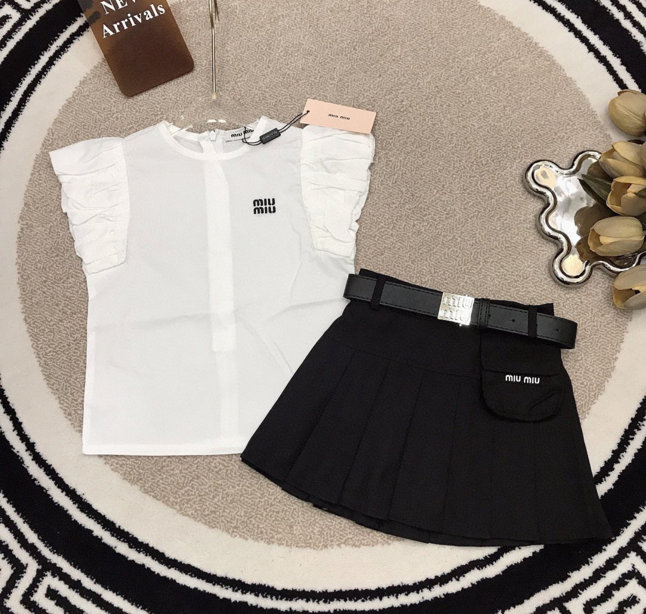MI girls set