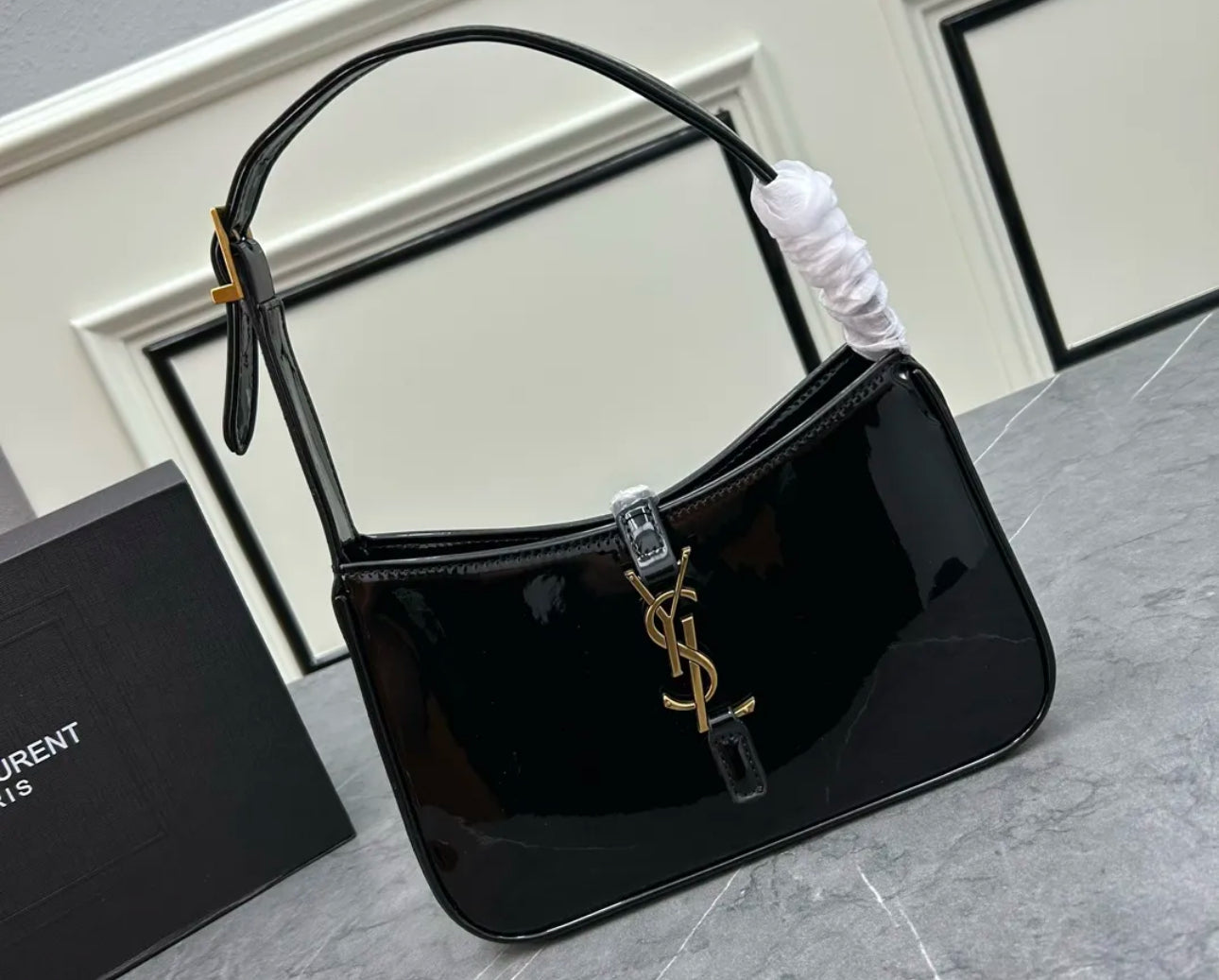 Black Y handbag