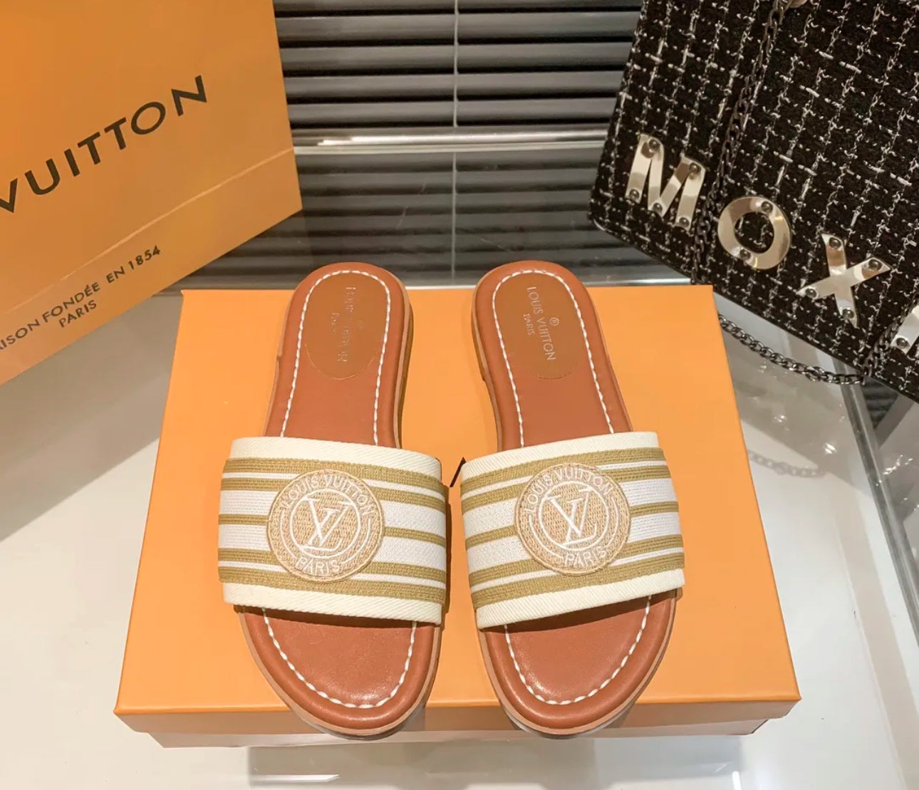 Women’s slides 2 colors