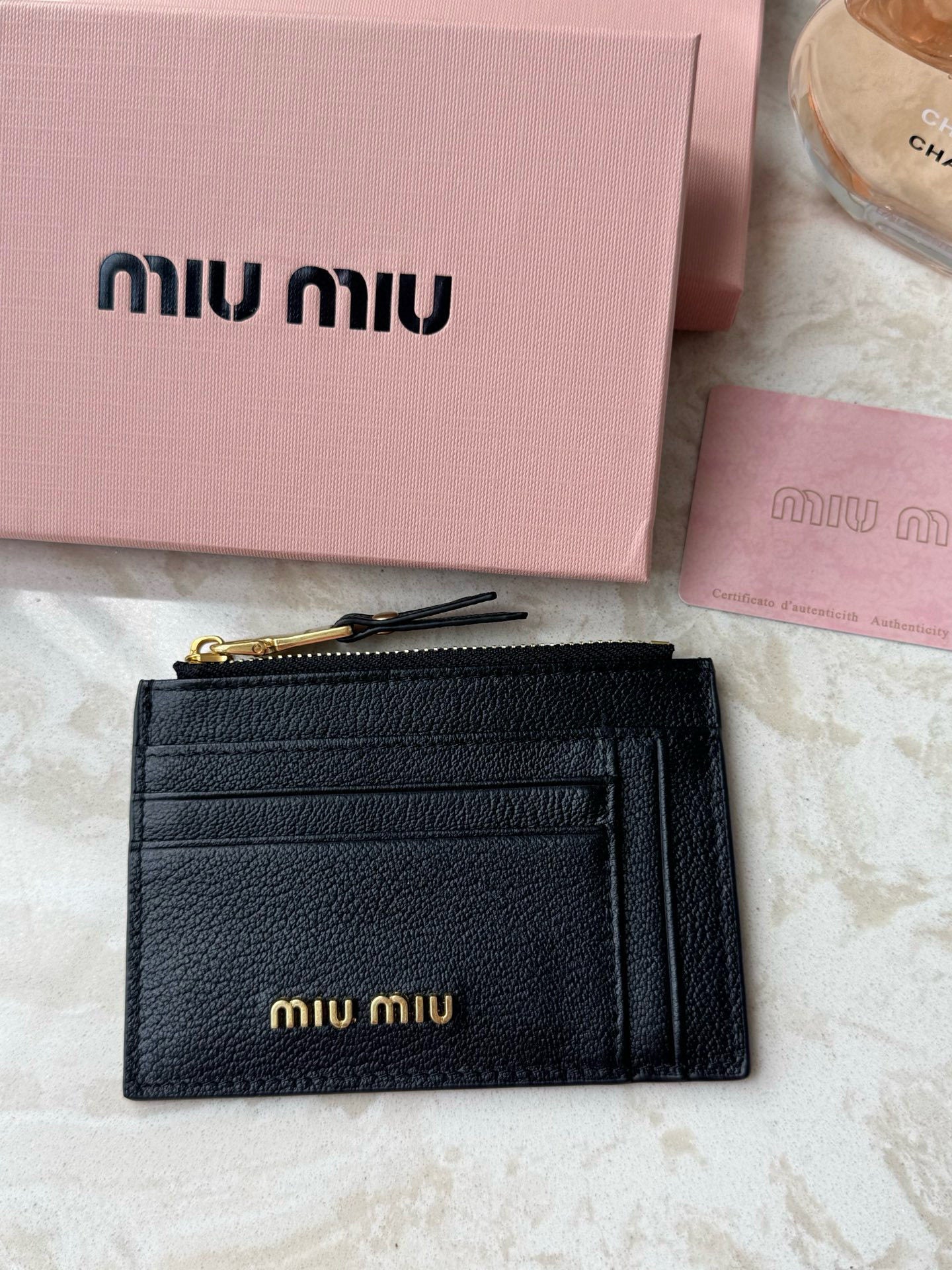 Card holder