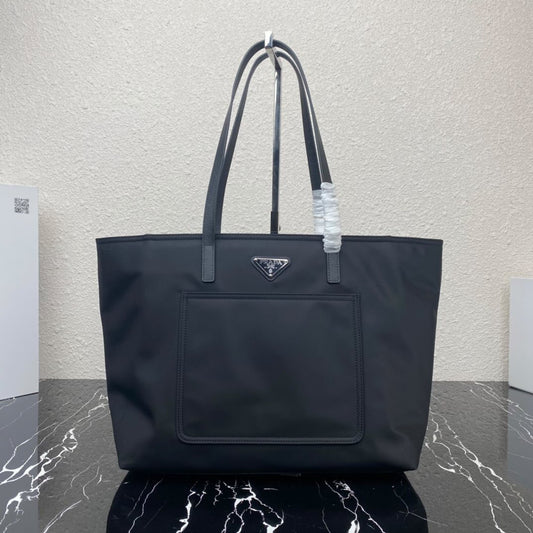 P big tote