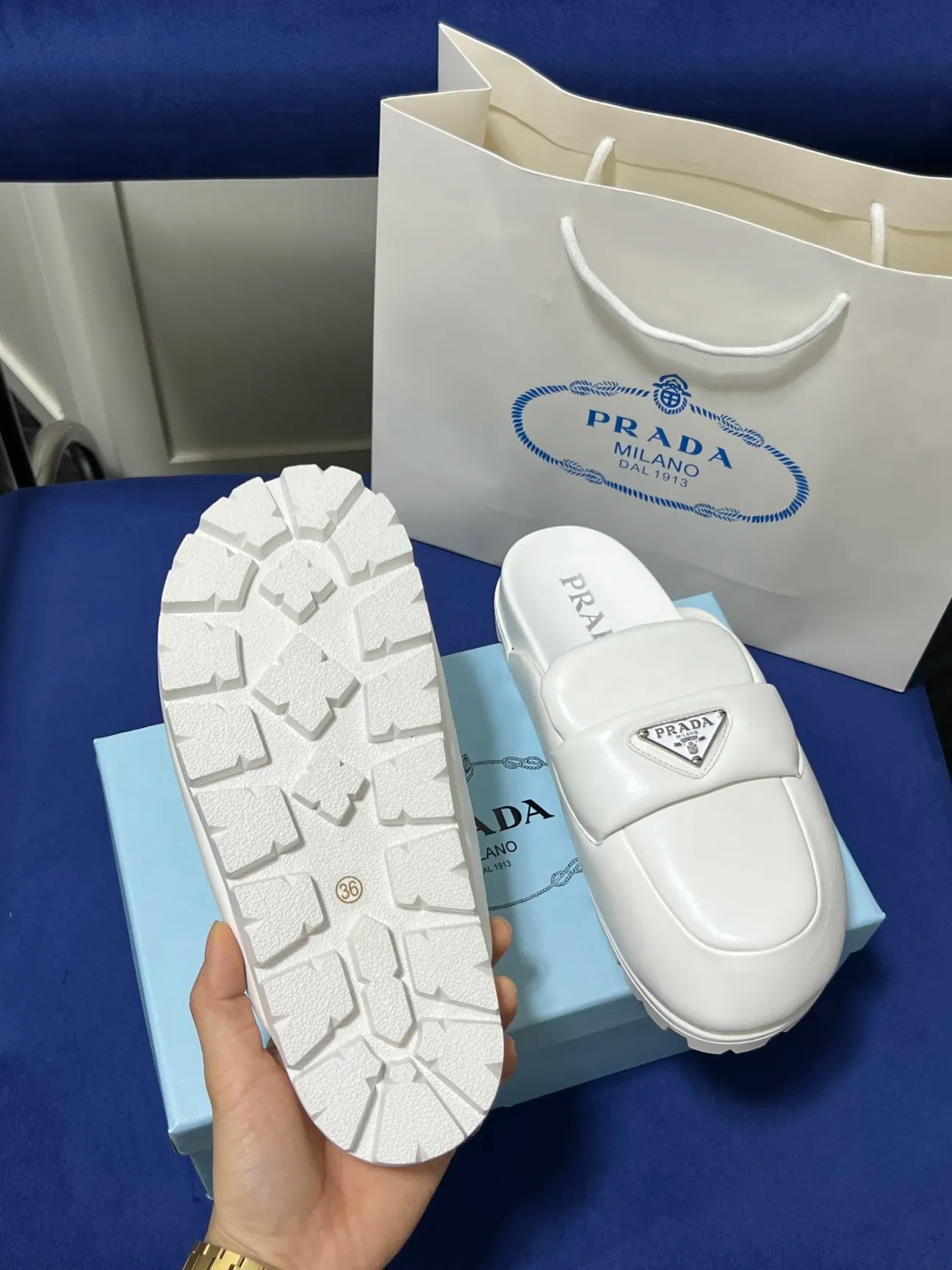 Women’s shoes