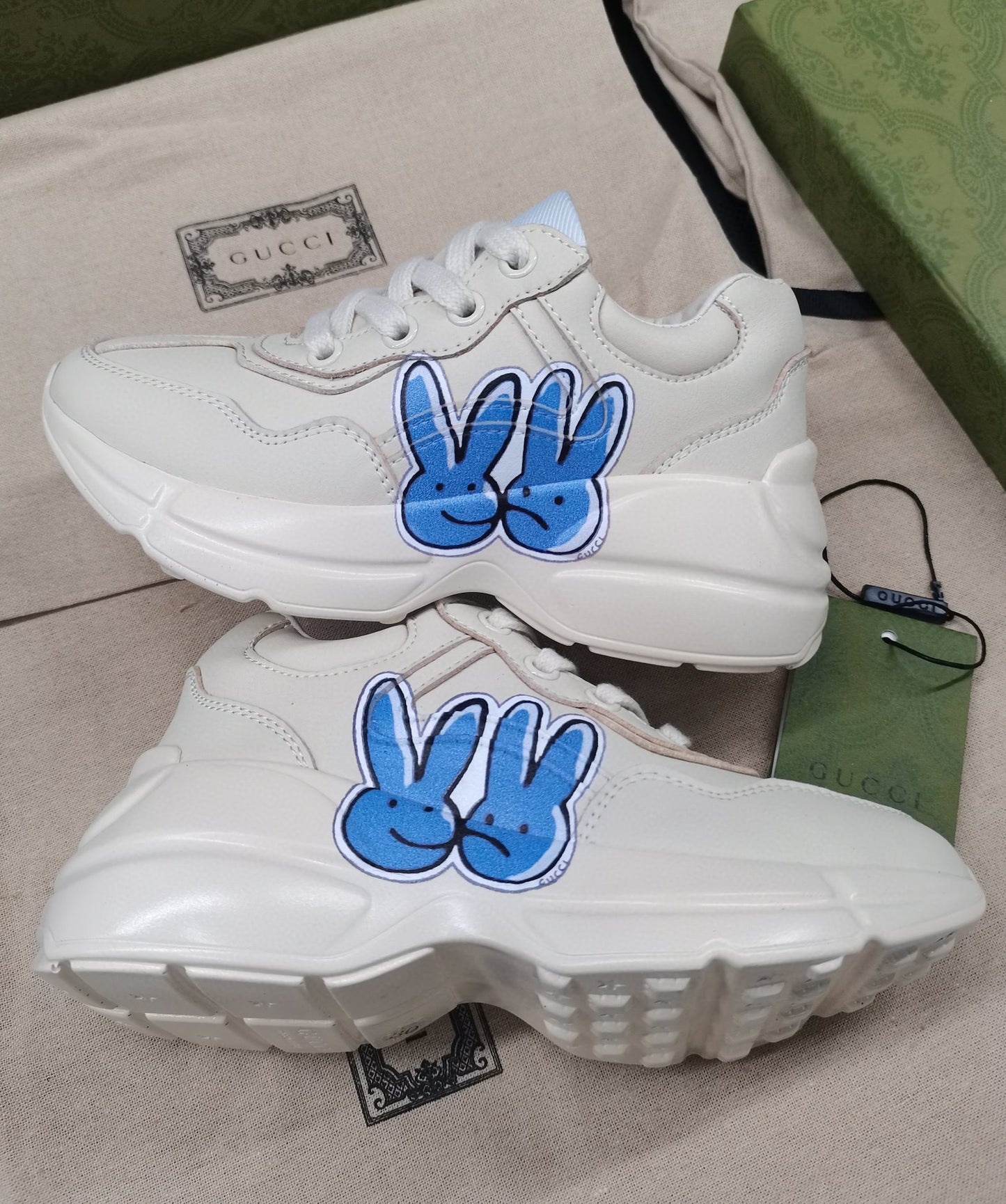 Kids shoes