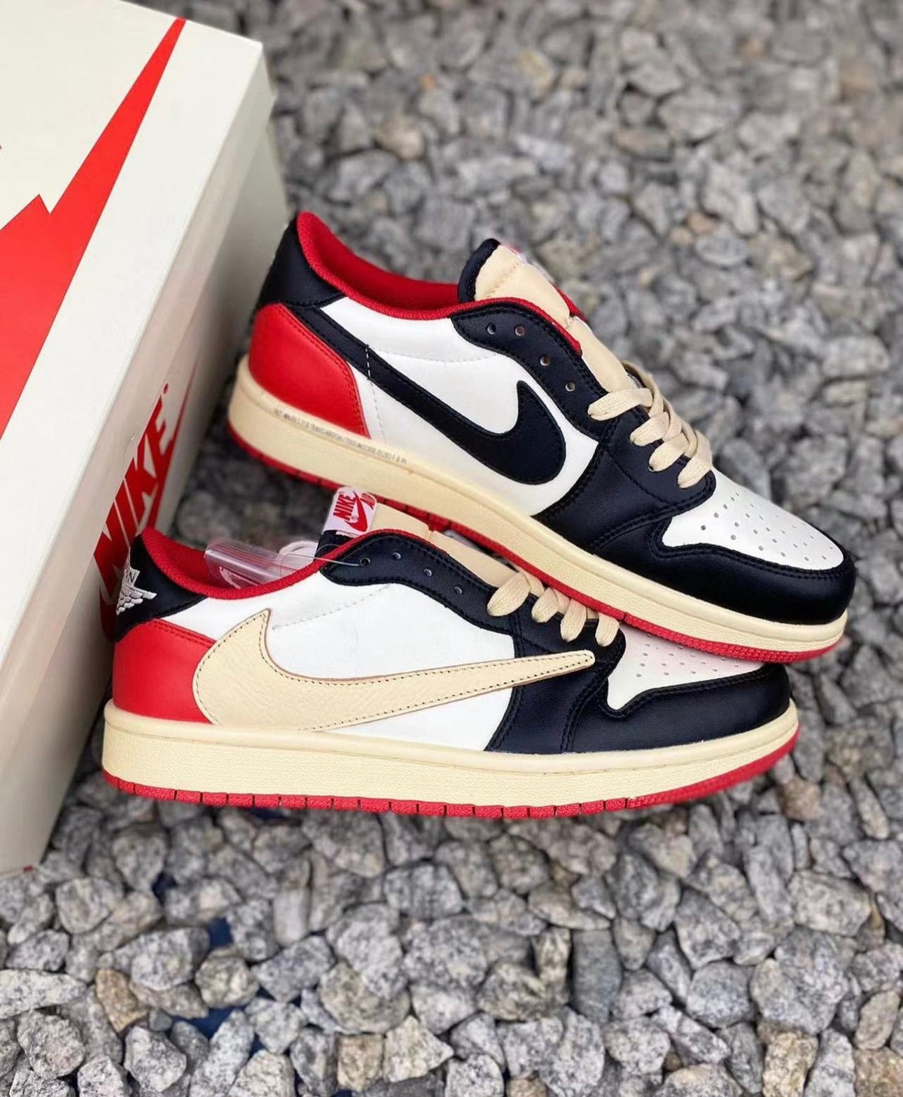 Adult T S Shoes