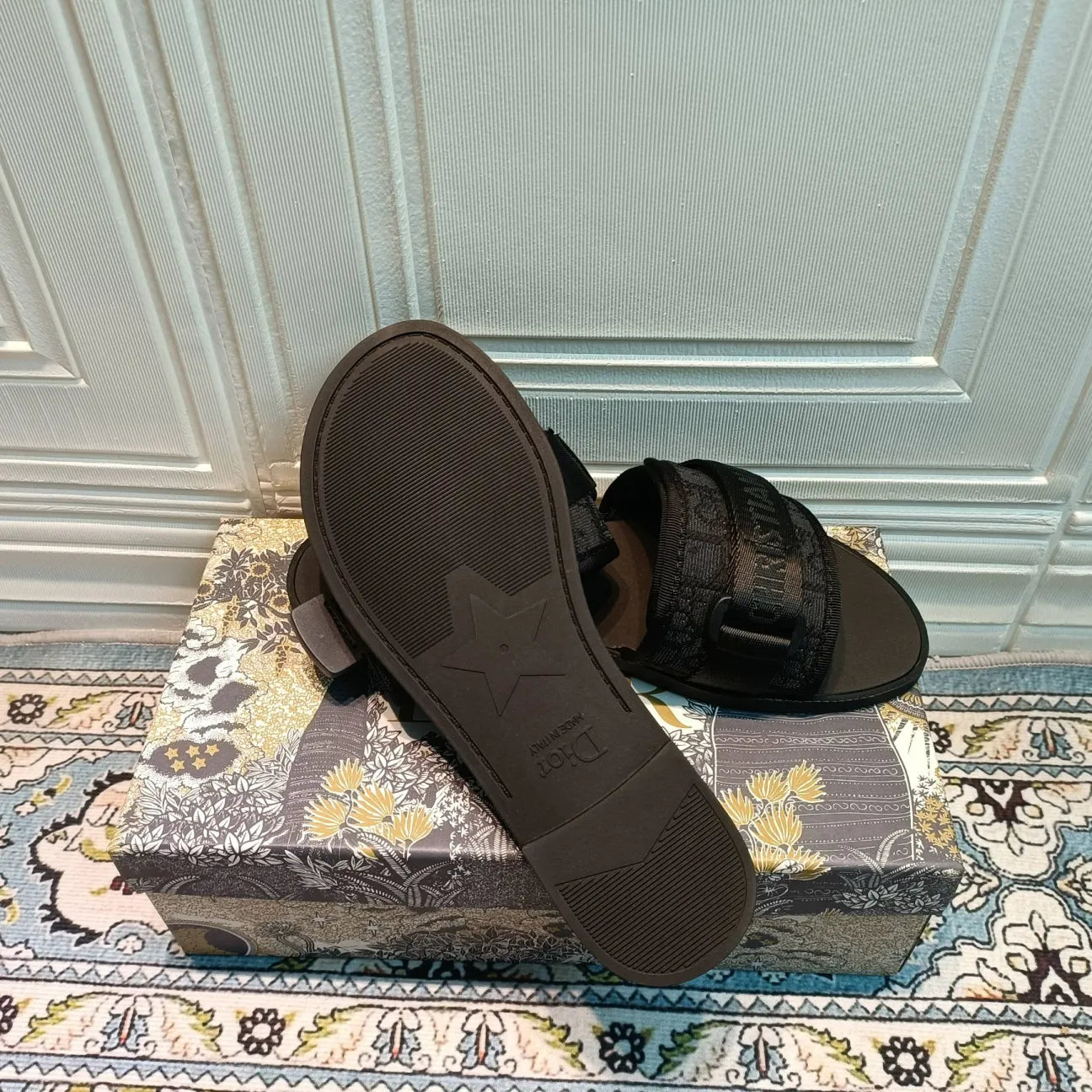 Women’s sandals