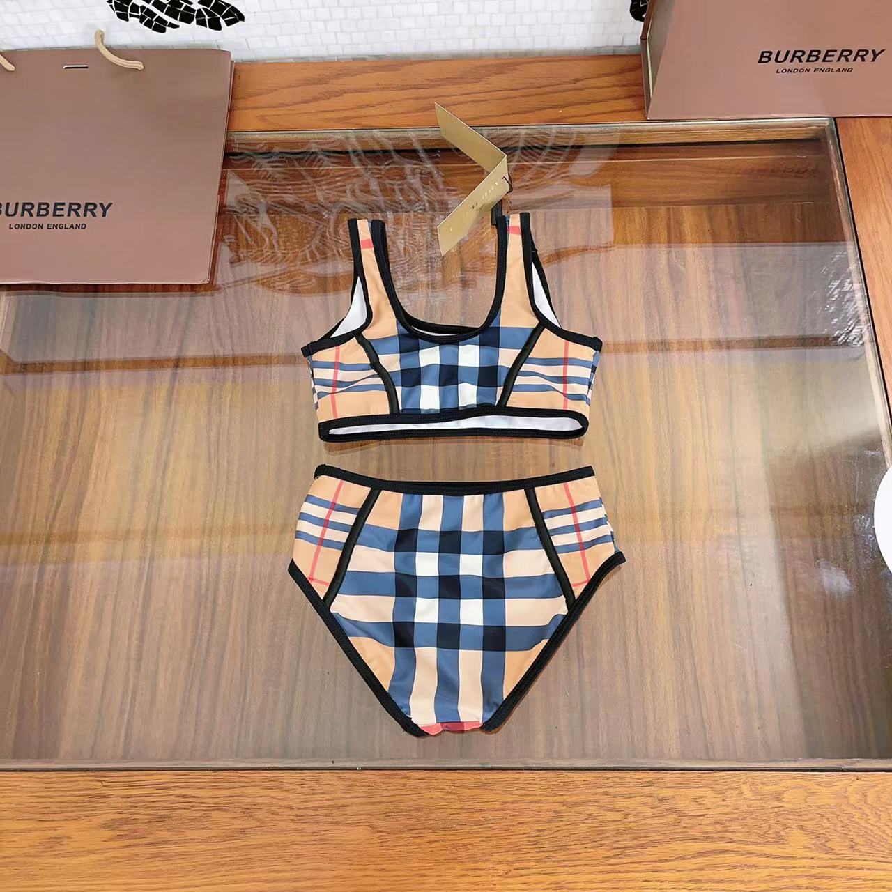 Girls swimsuit