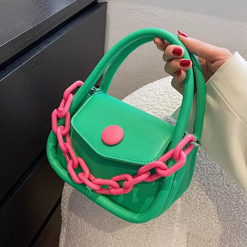 Chain handbag