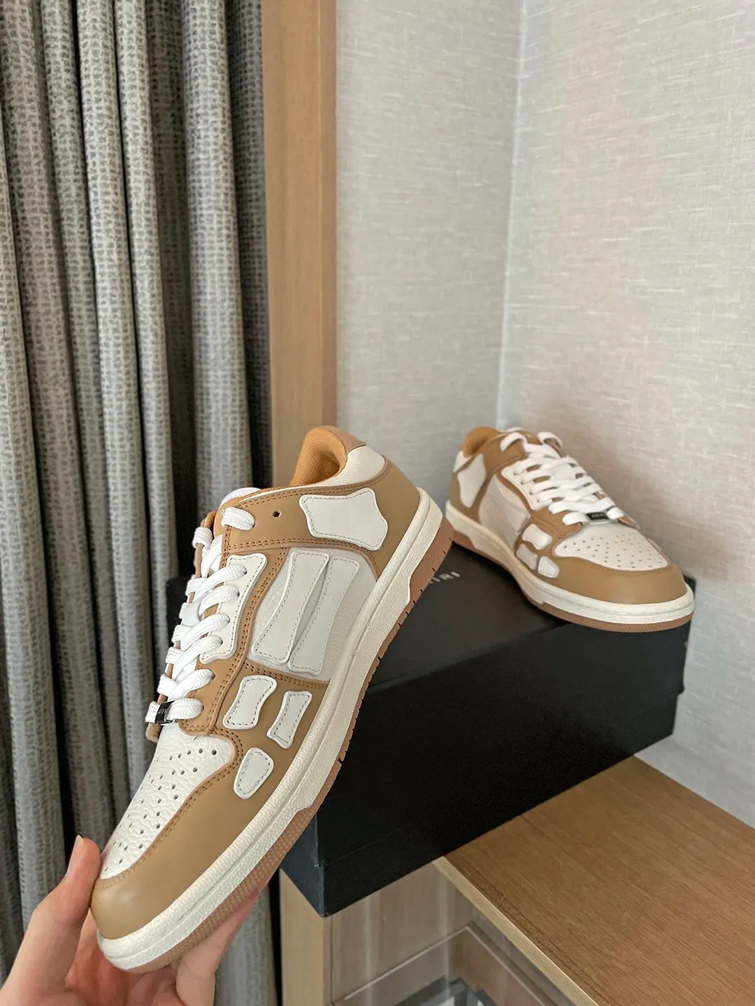 A M Shoes