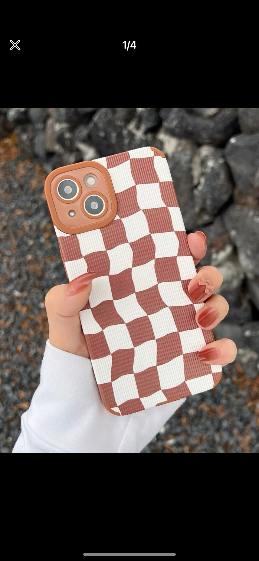 Twisted checkered case