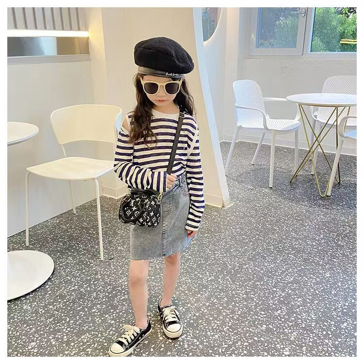 Girls messenger bag